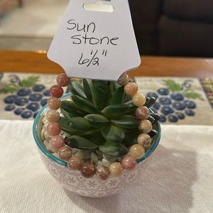 Pretty Hand Crafted Sun Stone Stretch Bracelet